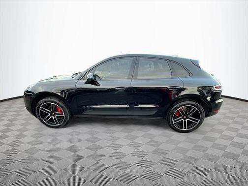 2020 Porsche Macan Base