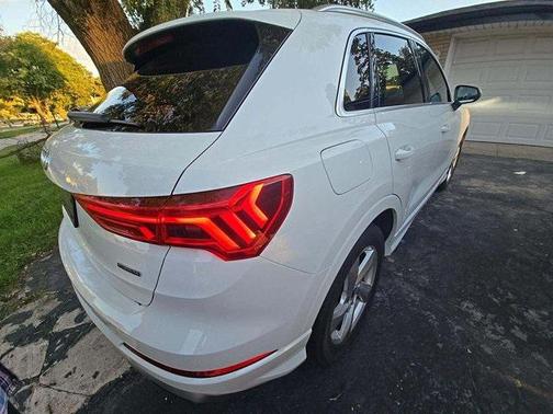 2021 Audi Q3 40 Premium