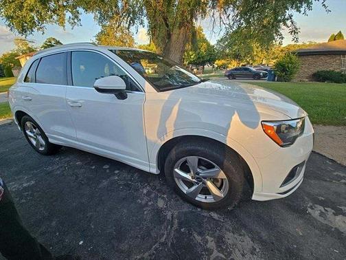 2021 Audi Q3 40 Premium