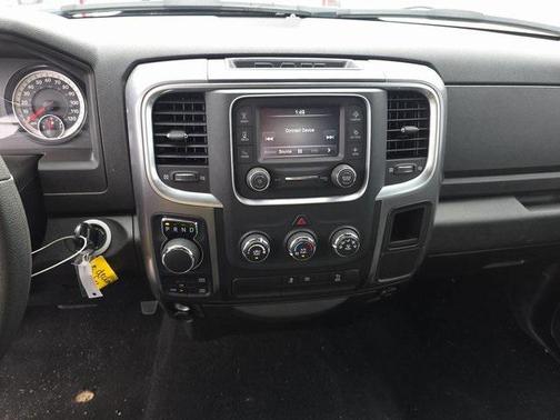 2024 RAM 1500 Classic Warlock Crew Cab 4x4 5'7' Box
