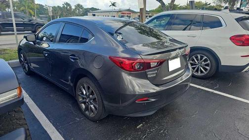 2018 Mazda Mazda3 Touring