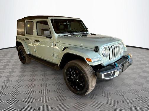Earl Clearcoat 2023 Jeep Wrangler 4xe Sahara