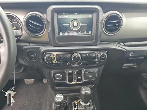 2023 Jeep Wrangler 4-Door Freedom 4x4