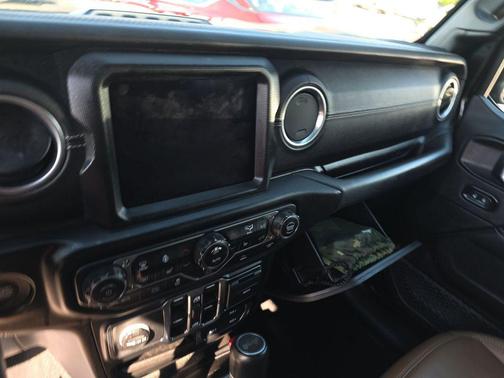 Black Clearcoat 2023 Jeep Wrangler 4xe Sahara