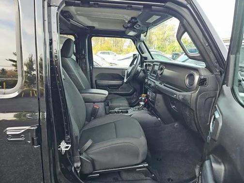 2022 Jeep Gladiator Sport S