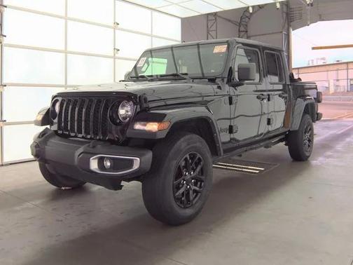 2022 Jeep Gladiator Sport S