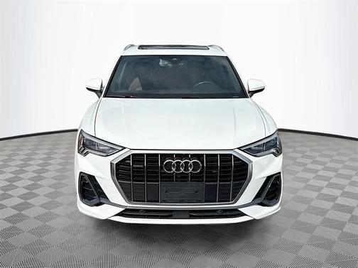 2023 Audi Q3 Premium 45 TFSI S line quattro Tiptronic