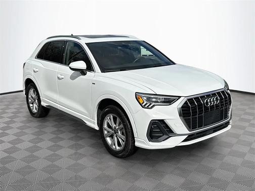 2023 Audi Q3 Premium 45 TFSI S line quattro Tiptronic