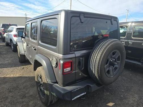 2022 Jeep Wrangler Unlimited Sport