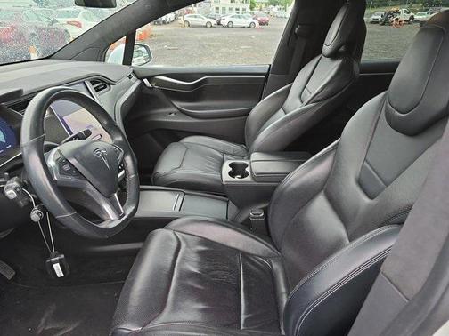 2017 Tesla Model X 75D