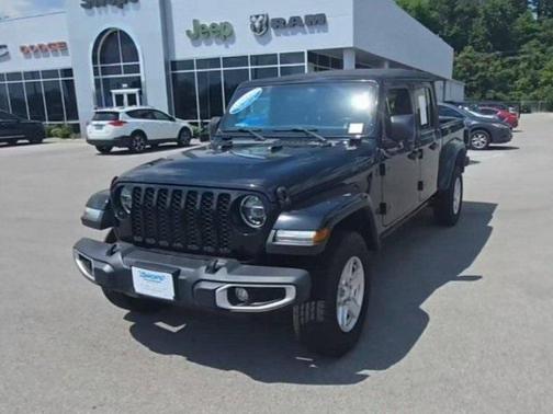 2022 Jeep Gladiator Sport S