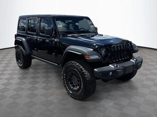 Black Clearcoat 2022 Jeep Wrangler Willys