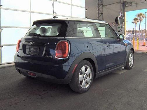 2018 MINI Hardtop Cooper