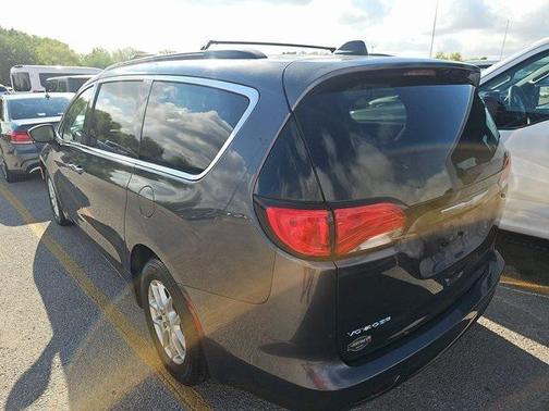 2021 Chrysler Voyager LXI