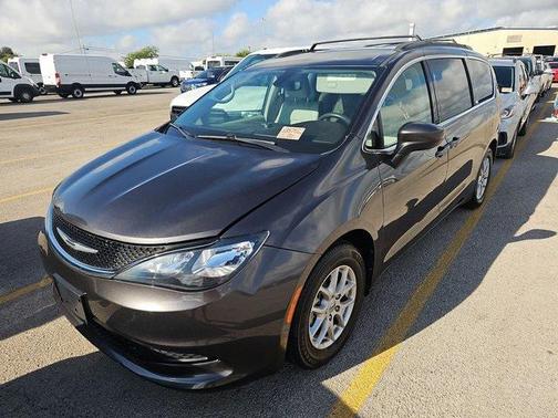 2021 Chrysler Voyager LXI