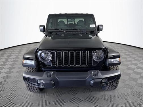 2025 Jeep Gladiator Nighthawk