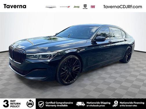 Black Sapphire Metallic 2022 BMW 740 i