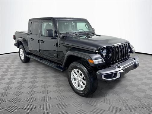 2023 Jeep Gladiator Sport S
