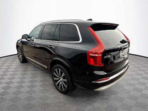 2022 Volvo XC90 Recharge Plug-In Hybrid T8 Inscription 6 Passenger