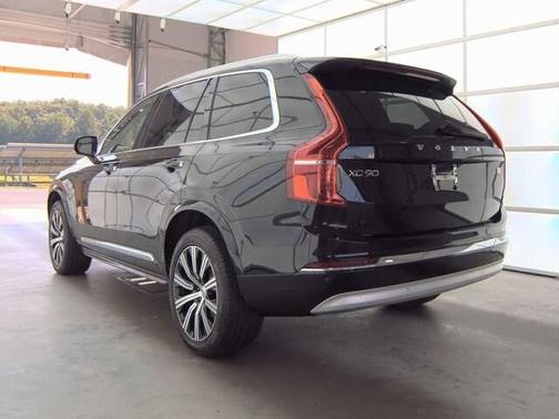 2022 Volvo XC90 Recharge Plug-In Hybrid T8 Inscription 6 Passenger