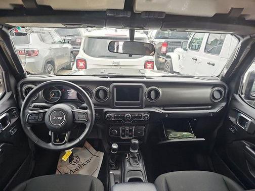 2022 Jeep Gladiator Willys 4x4