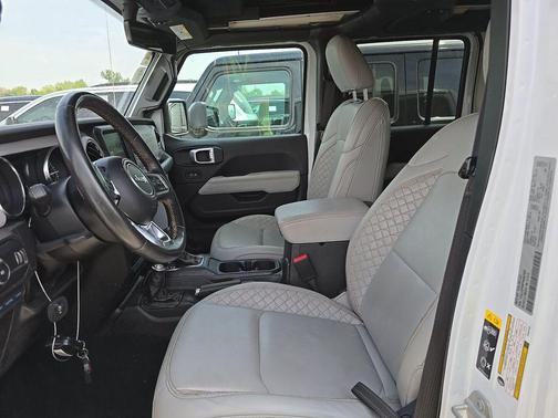 Bright White Clearcoat 2023 Jeep Wrangler 4xe Sahara High Altitude