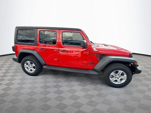 Firecracker Red Clearcoat 2022 Jeep Wrangler Unlimited Sport
