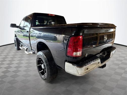 2017 RAM 2500 Tradesman Crew Cab 4x4 6'4' Box