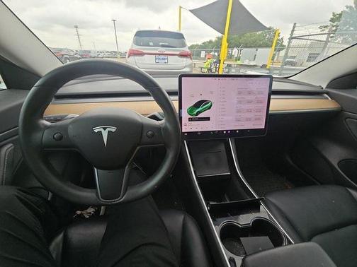 2019 Tesla Model 3 Standard Range Plus