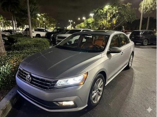 2018 Volkswagen Passat 2.0T SE
