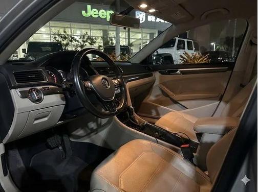 2018 Volkswagen Passat 2.0T SE