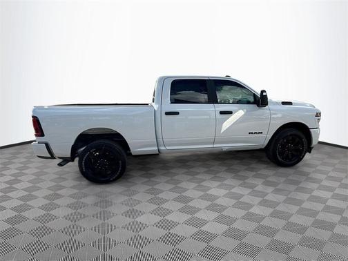 2026 RAM 2500 Big Horn Crew Cab 4x2 6'4' Box
