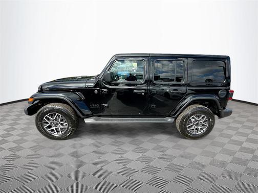 2025 Jeep Wrangler 4-Door Sahara 4x4