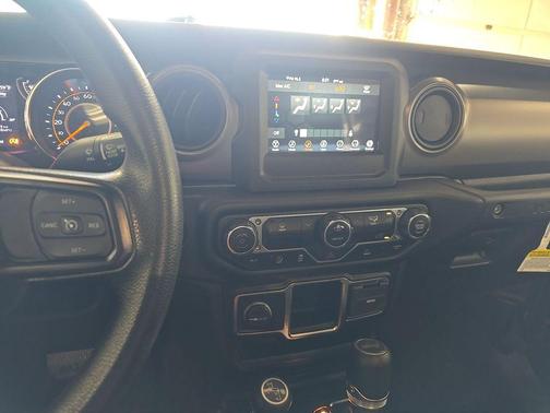 Black Clearcoat 2022 Jeep Wrangler Unlimited Sport