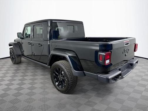 2025 Jeep Gladiator Nighthawk