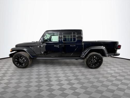 2025 Jeep Gladiator Nighthawk