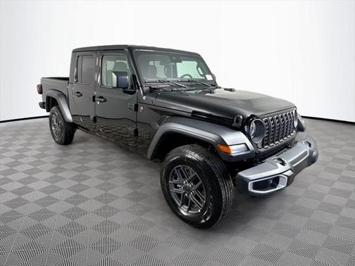 2025 Jeep Gladiator Sport S