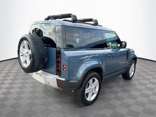 2023 Land Rover Defender 90 SE
