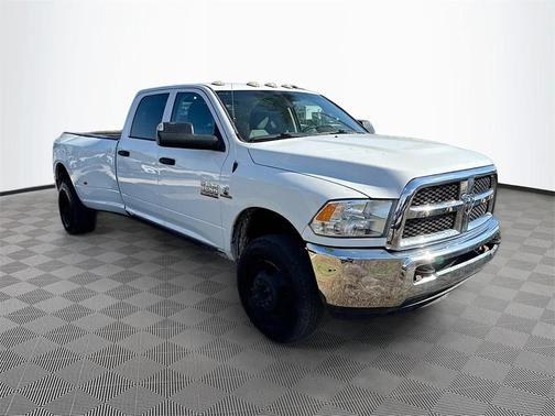 2018 RAM 3500 Tradesman Crew Cab 4x4 8' Box
