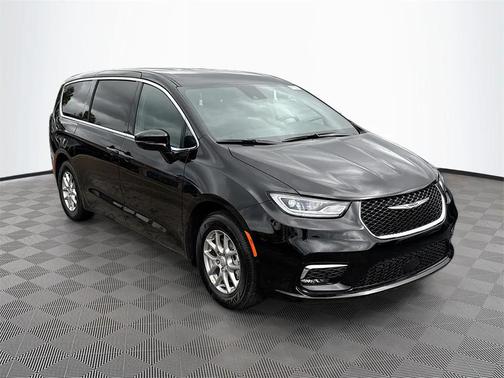 2026 Chrysler Pacifica L