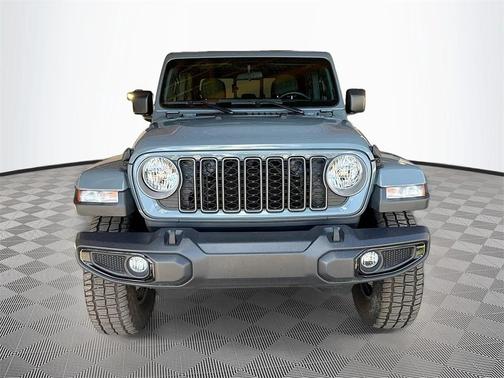 2025 Jeep Gladiator Nighthawk