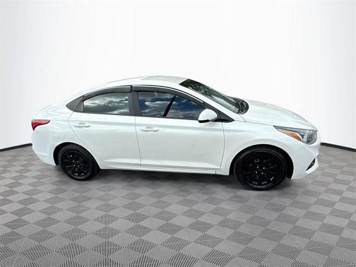 2018 Hyundai Accent SE