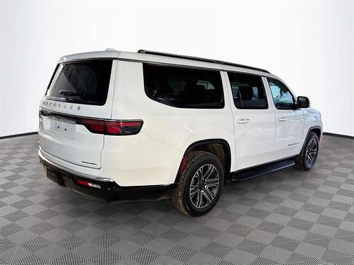 Bright White Clearcoat 2023 Jeep Wagoneer L Series II 4x4