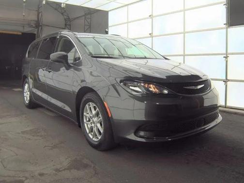 2021 Chrysler Voyager LXI