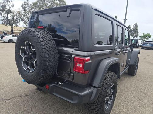 Granite Crystal Metallic Clearcoat 2023 Jeep Wrangler 4xe Rubicon