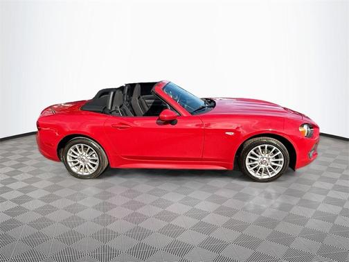 2017 FIAT 124 Spider Base