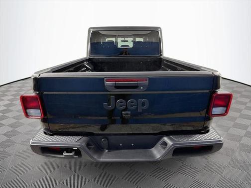 2025 Jeep Gladiator Nighthawk