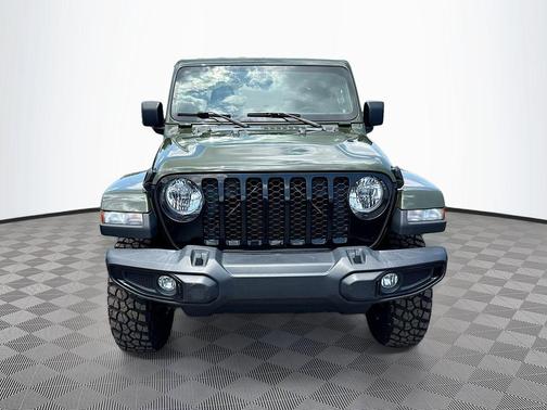 Sarge Green Clearcoat 2021 Jeep Gladiator Willys 4x4