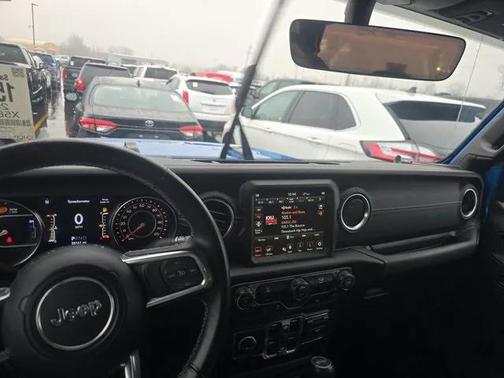 2022 Jeep Wrangler Unlimited Sahara