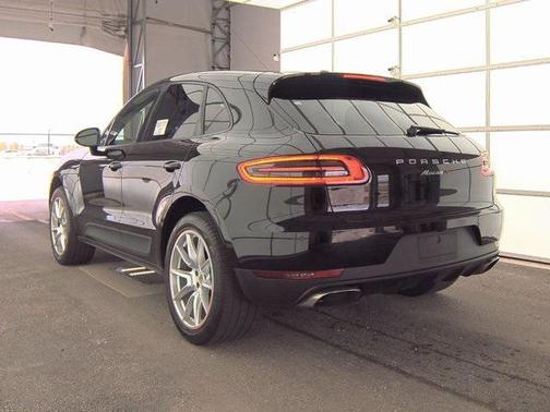 2018 Porsche Macan Base